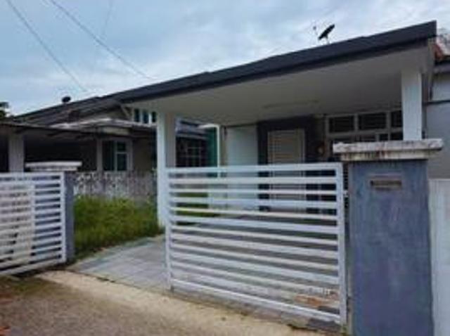 Residential House for sale in Lunas, Kedah