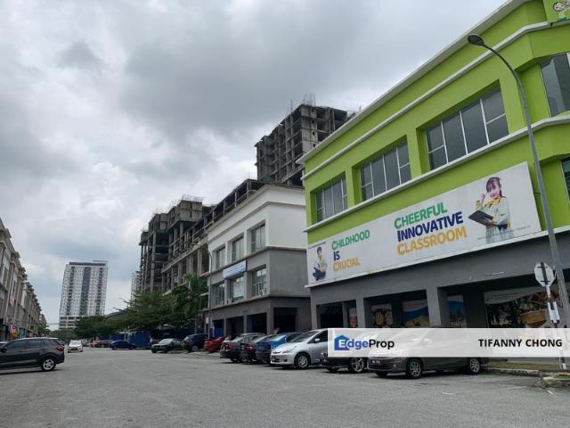 Shop for rent in Kajang, Langat