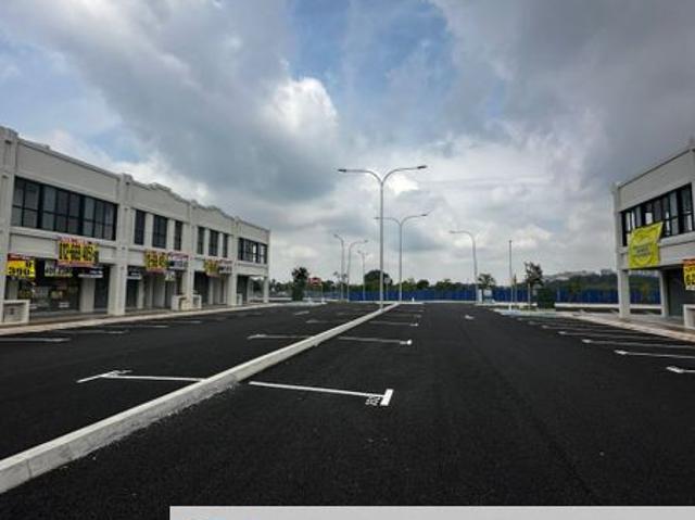 Shop for rent in Kajang, Langat