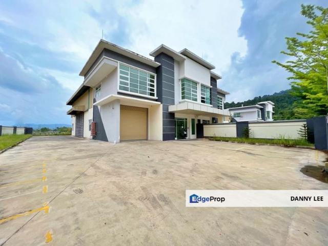 Warehouse for sale in Kajang, Langat