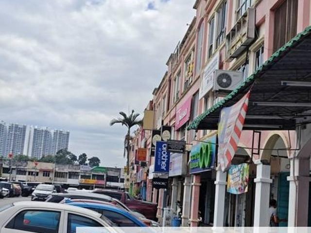 Shop for rent in Kajang, Langat