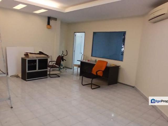 Shop for rent in Kajang, Langat
