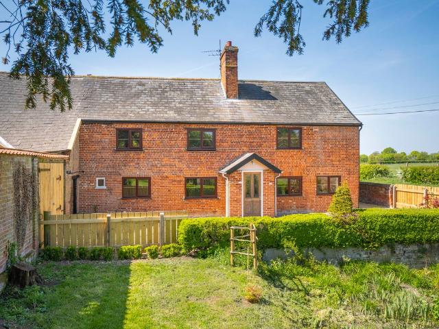 House for rent in Chelmondiston, Suffolk