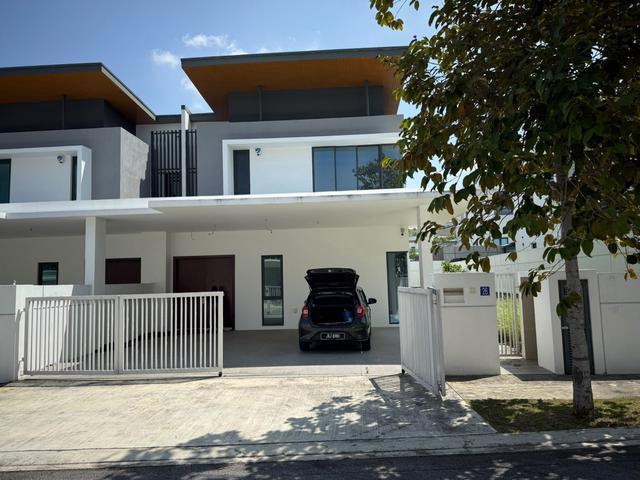 Residential House for rent in Sendayan Village, Negeri Sembilan