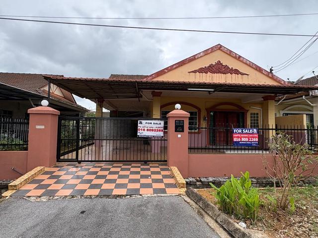 Residential House for sale in Kuching
