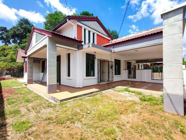 Residential House for sale in Durian Tunggal, Malaka