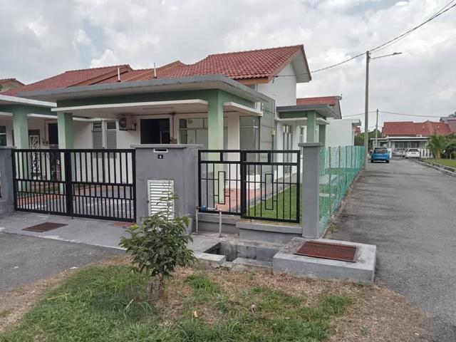 Residential House for sale in Tanjong Sepat, Selangor