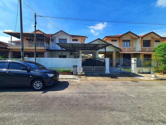 Residential House for sale in Malaka