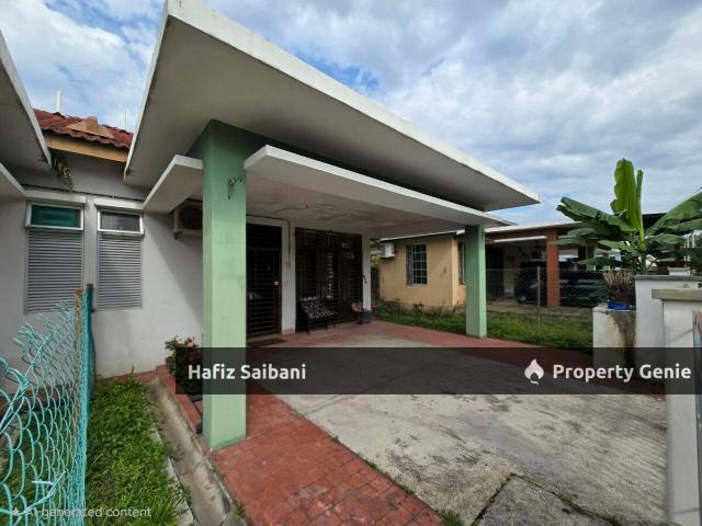 Residential House for sale in Tanjong Sepat, Selangor