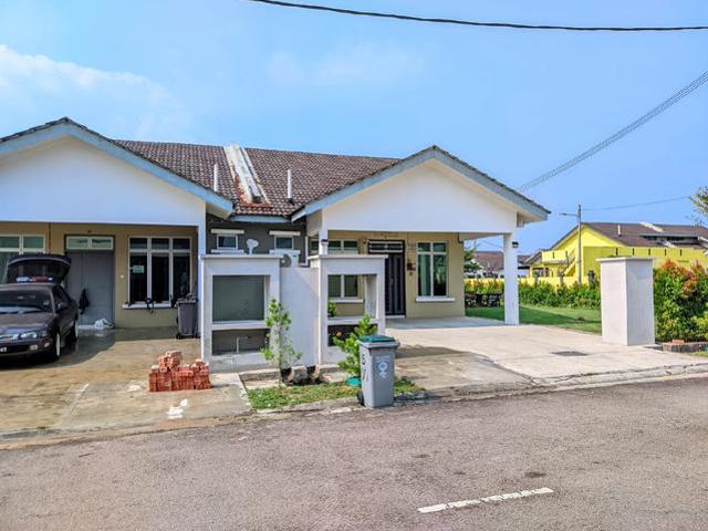 Residential House for rent in Kota Tinggi