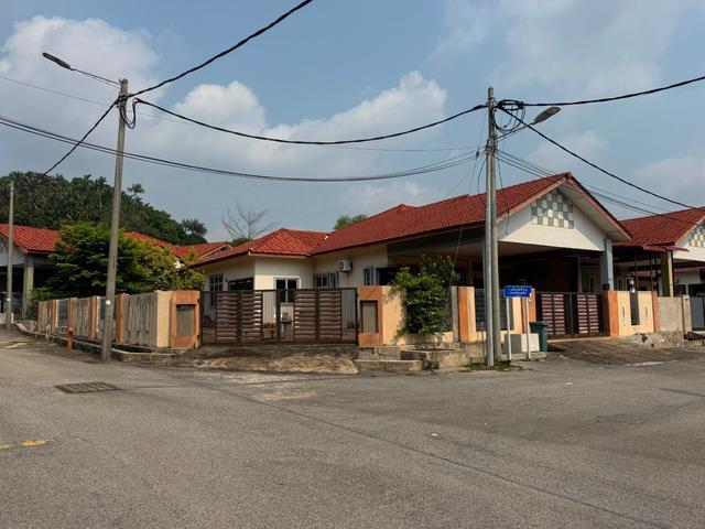 Residential House for sale in Taman Beserah Ria, Kuantan