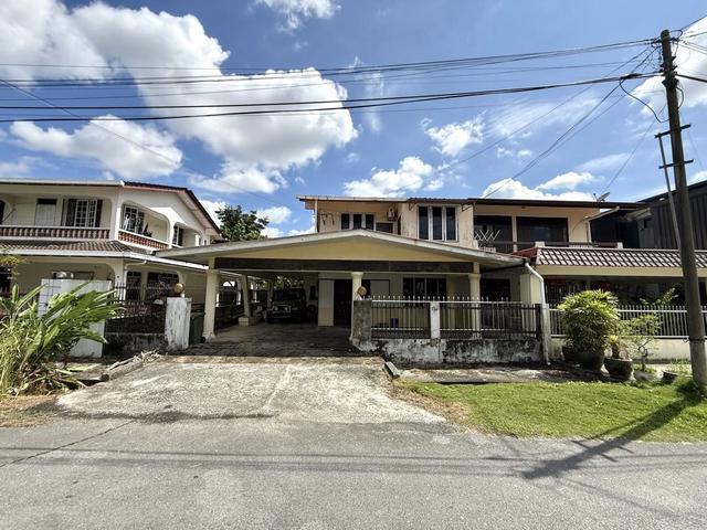 Residential House for sale in Kuching