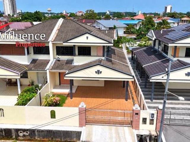 Residential House for rent in Kuching, Bahagian Kuching