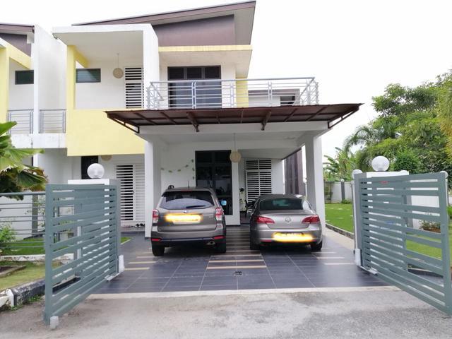 Residential House for sale in Malaka