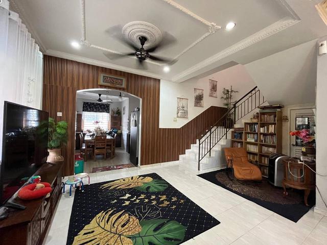Residential House for sale in Malaka