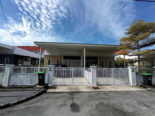 Residential House for sale in Kuala Kedah, Kedah