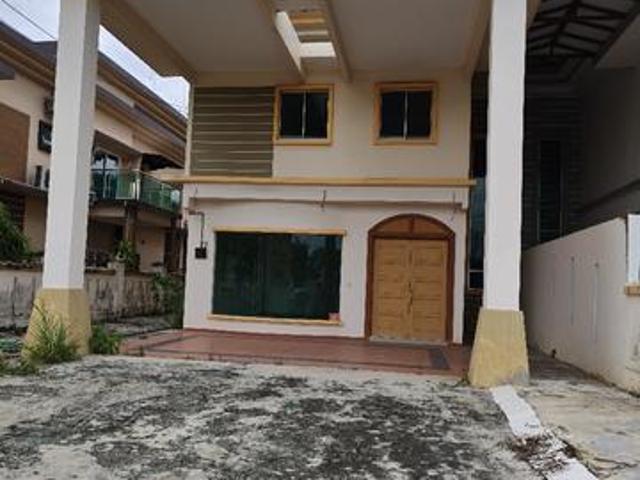 Residential House for sale in Tangkak