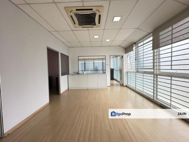 Warehouse for rent in Petaling, Alam Impian