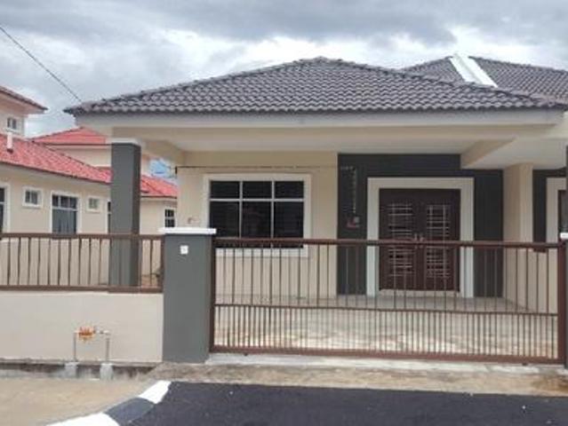 Residential House for rent in Padang Serai