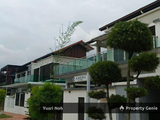 Bungalow for sale in Petaling, Subang Jaya