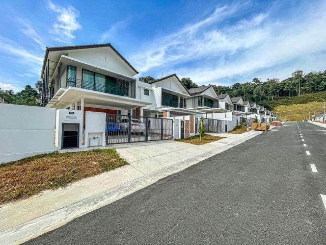 Residential House for sale in Petaling, Alam Impian