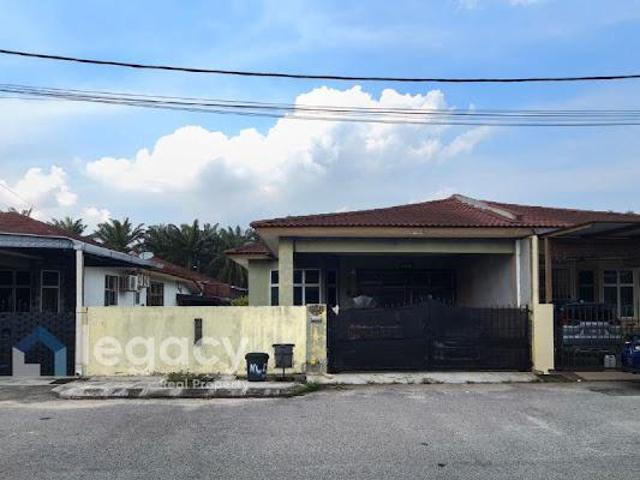 Residential House for sale in Perak, Intan