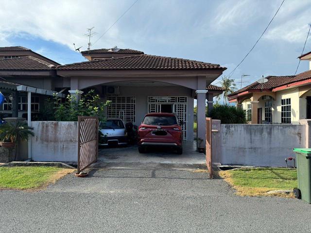 Residential House for sale in Arau