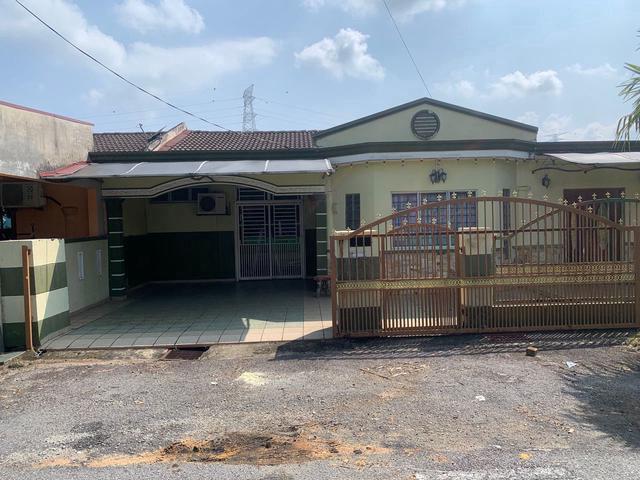 Residential House for sale in Sendayan Village, Negeri Sembilan