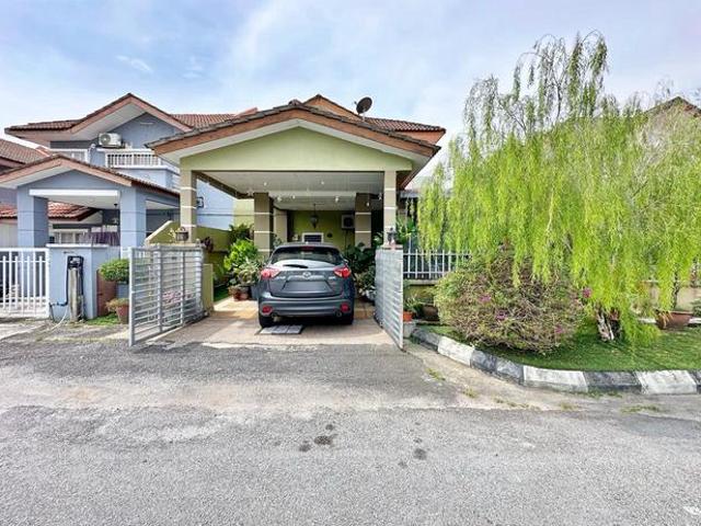 Residential House for sale in Kajang, Langat
