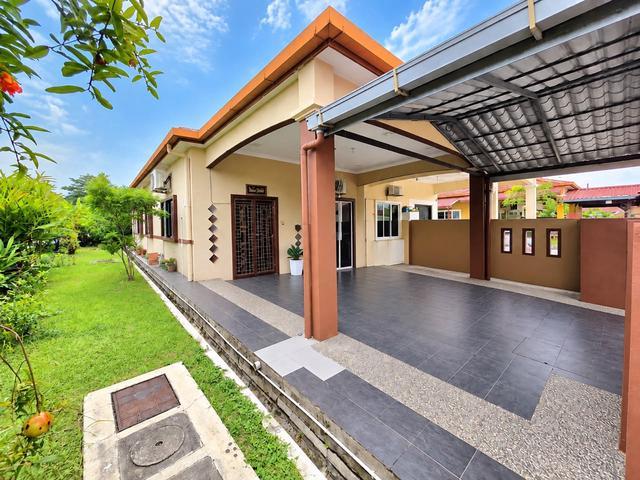 Residential House for sale in Petaling, Alam Impian