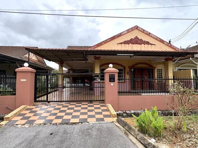 Residential House for sale in Kuching, Sarawak