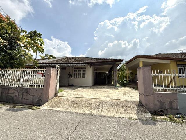 Residential House for sale in Kuching