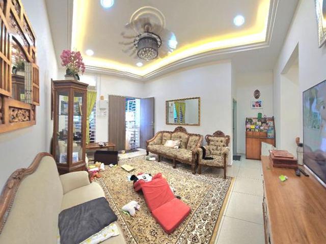 Residential House for sale in Malaka