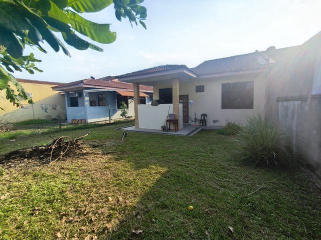 Residential House for sale in Malaka