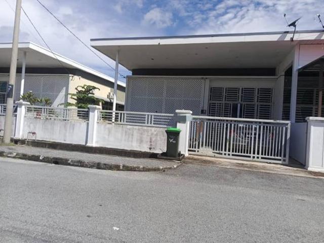 Residential House for sale in Kuala Kedah, Kedah