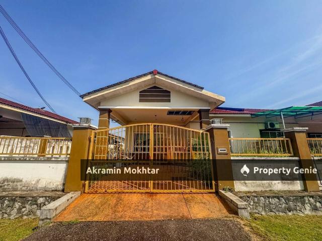 Residential House for sale in Nilai, Negeri Sembilan