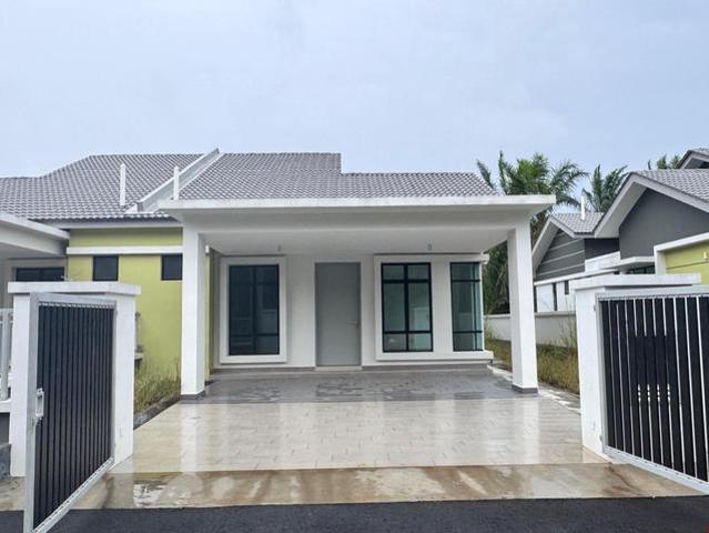 Residential House for sale in Batu Pahat, Johor