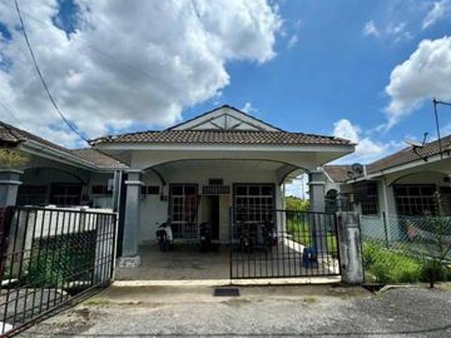Residential House for sale in Kangar