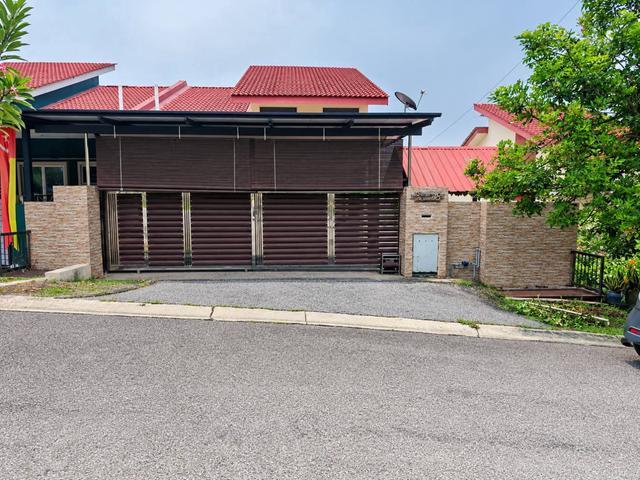 Residential House for sale in Bandar Baru Salak Tinggi, Sepang
