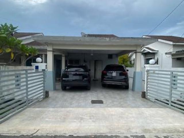 Residential House for sale in Kangar