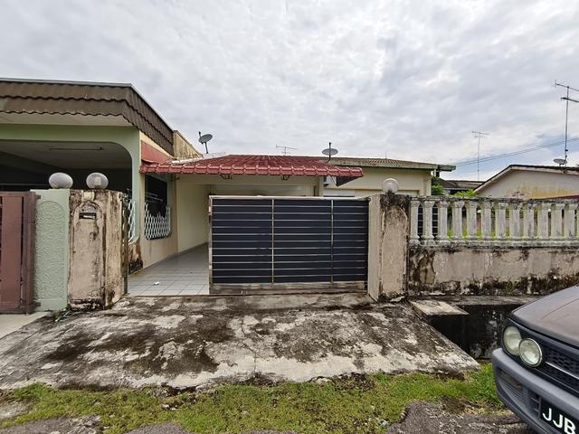 Residential House for sale in Kluang, Johor