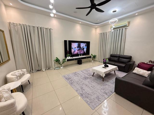 Residential House for sale in Malaka