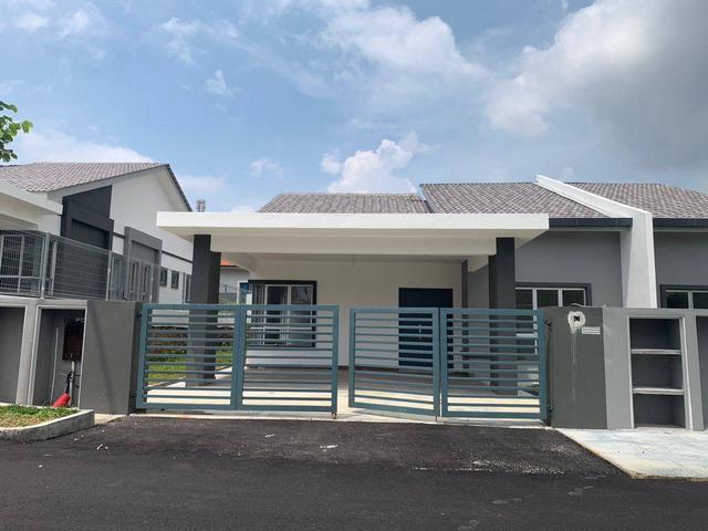 Residential House for sale in Sendayan Village, Negeri Sembilan
