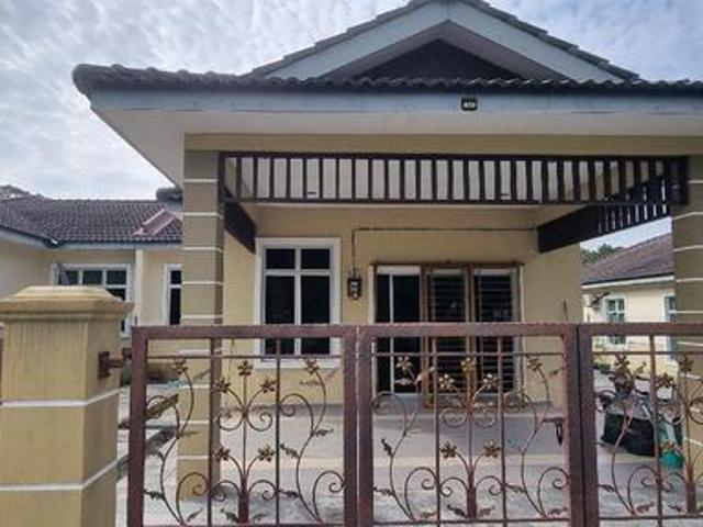 Residential House for sale in Asahan, Jasin