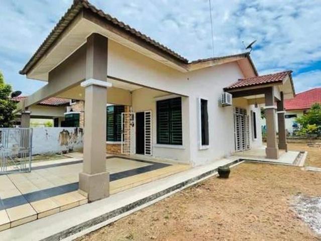 Residential House for sale in Malaka