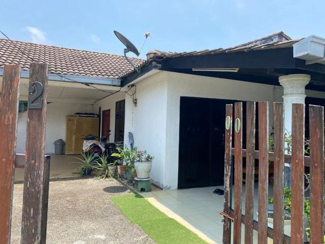 Residential House for sale in Pekan
