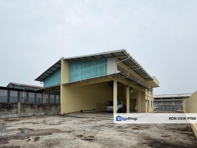 Warehouse for rent in Kuching, Bahagian Kuching