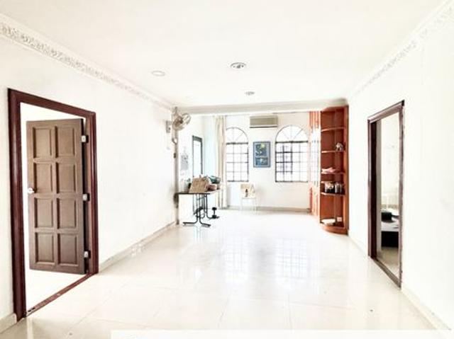 House for sale in Country Heights Damansara, Kuala Lumpur