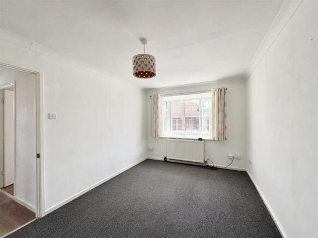 Bungalow for rent in Haddon, East Midlands