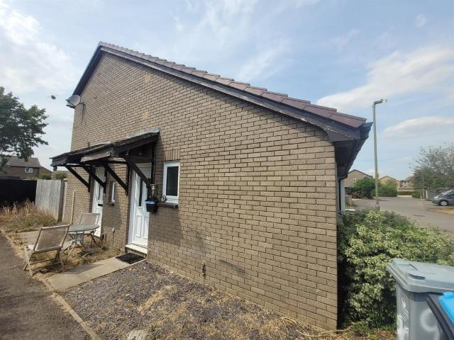 Bungalow for sale in Black Bourton, Oxfordshire